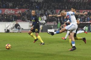 Nob c'è storia in Napoli-Inter 3-0 